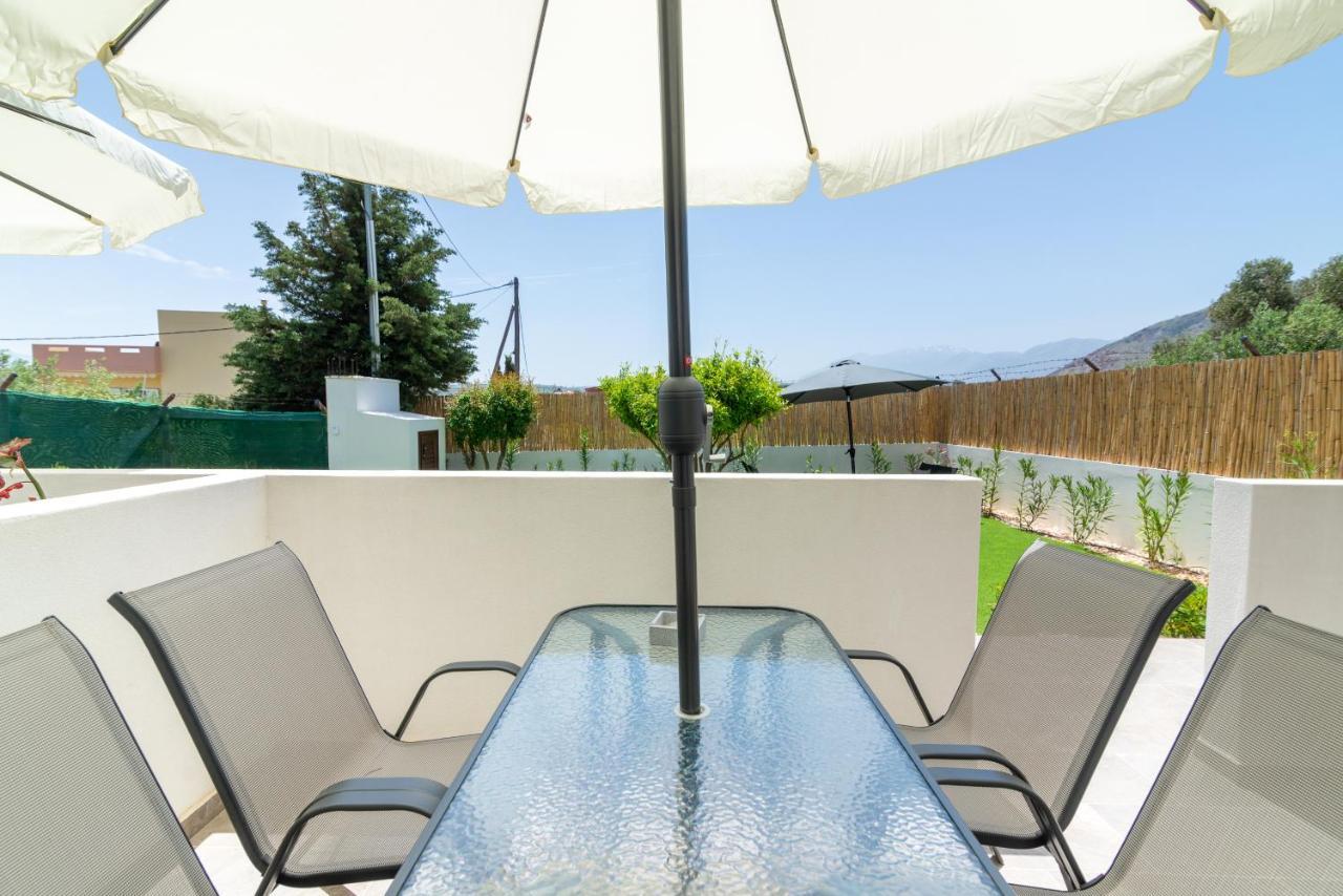 Cozy House With Pool Near Beach Gazi Экстерьер фото