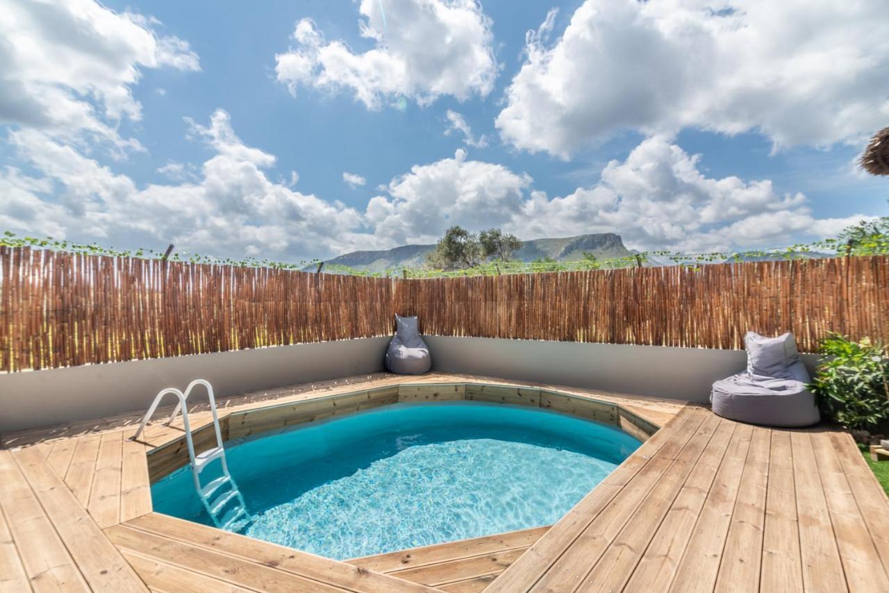 Cozy House With Pool Near Beach Gazi Экстерьер фото