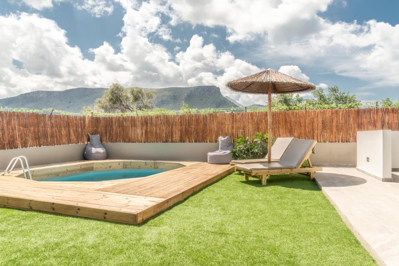 Cozy House With Pool Near Beach Gazi Экстерьер фото