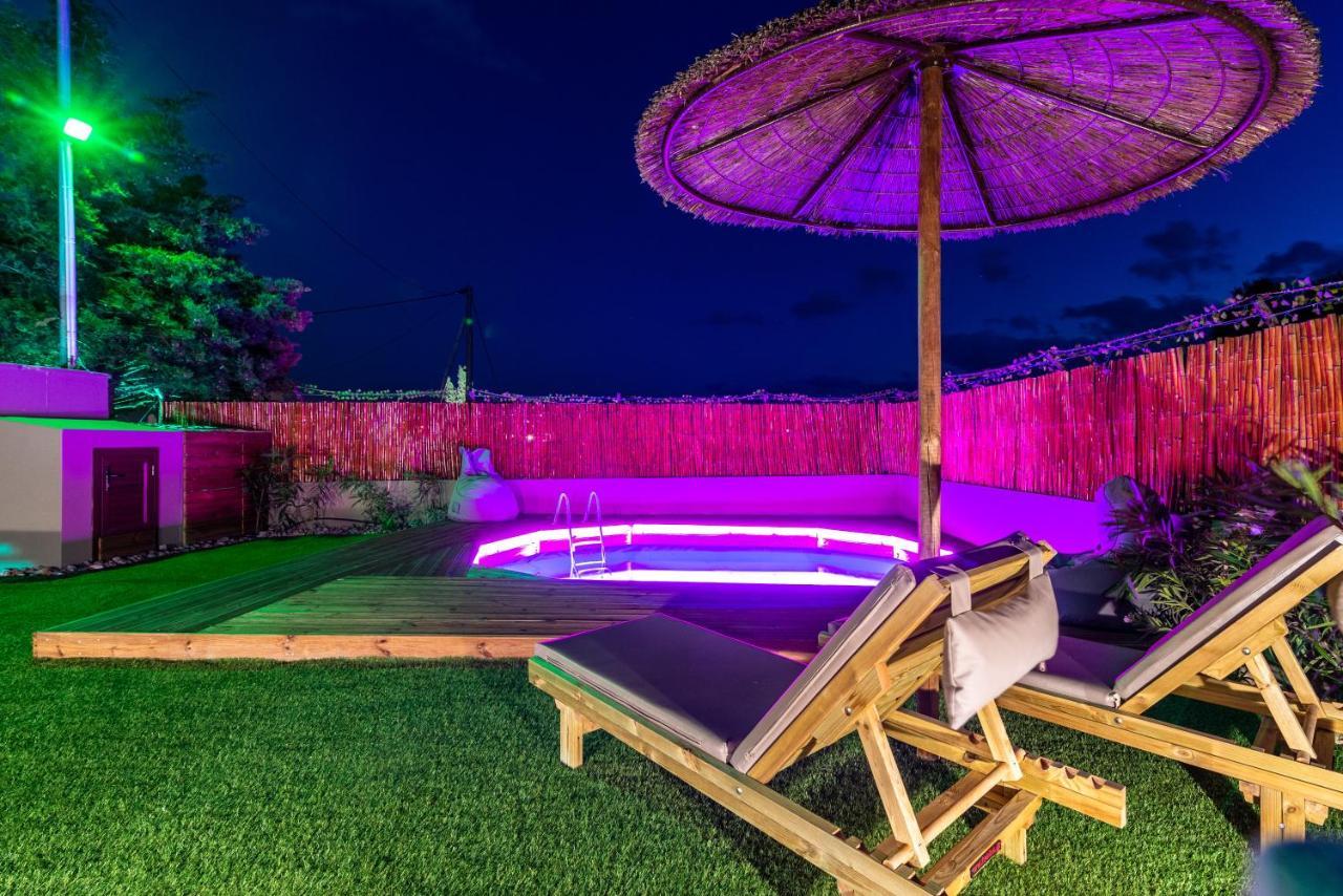 Cozy House With Pool Near Beach Gazi Экстерьер фото